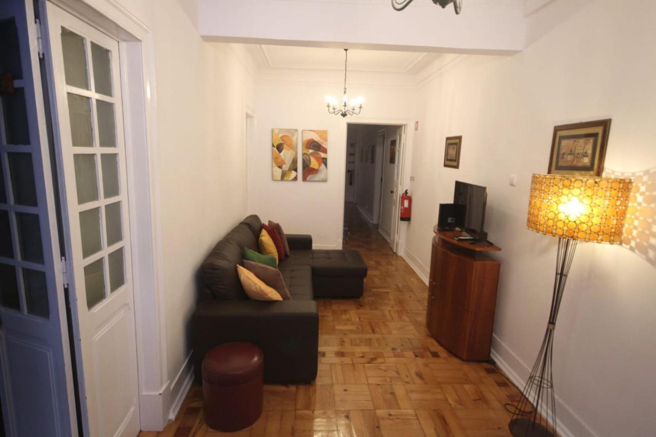 Ocean M1 R4 - Large Double Room With Shared Bathroom In City Center Lisboa 外观 照片