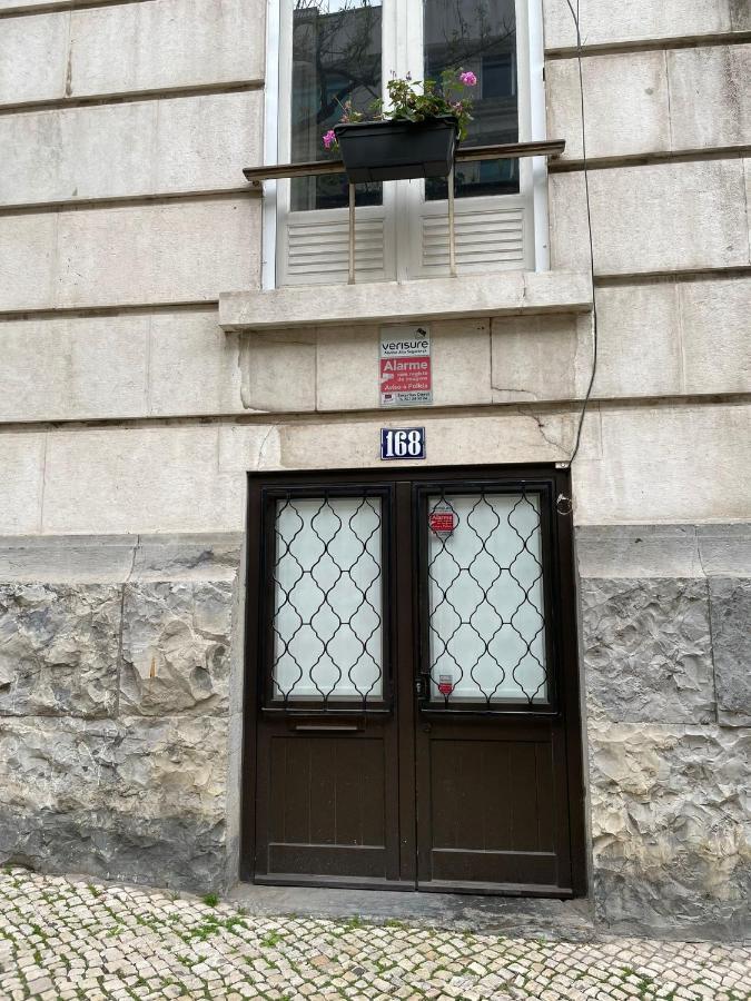 Ocean M1 R4 - Large Double Room With Shared Bathroom In City Center Lisboa 外观 照片